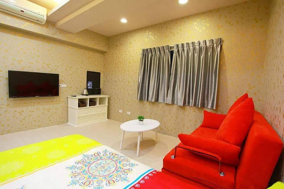 Dream Lake Tainan Extérieur photo